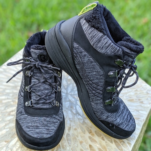 bzees hiking boots